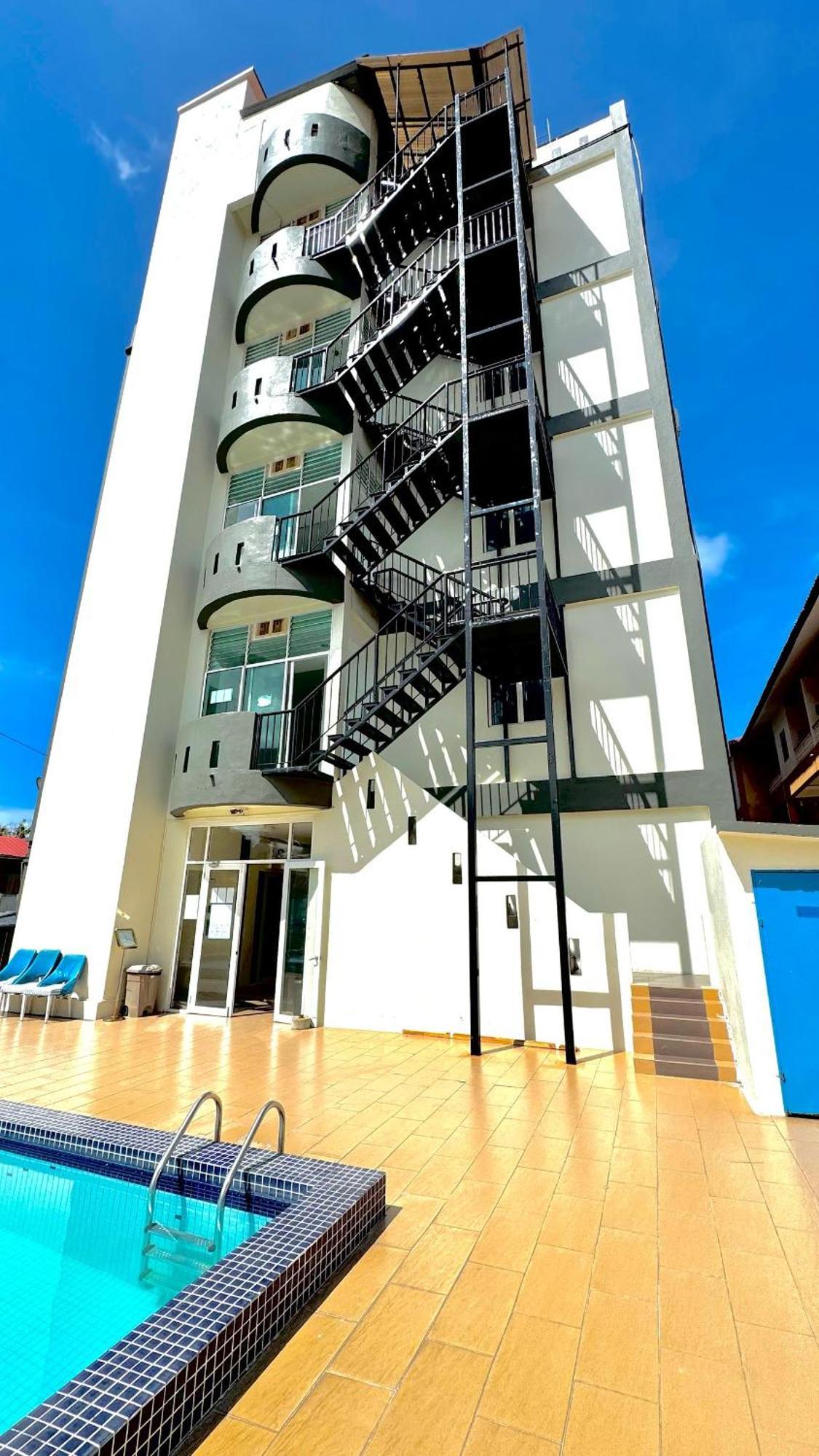 Royal Agate Beach Resort Pantai Cenang  Exterior foto