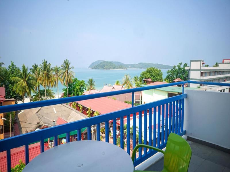 Royal Agate Beach Resort Pantai Cenang  Exterior foto